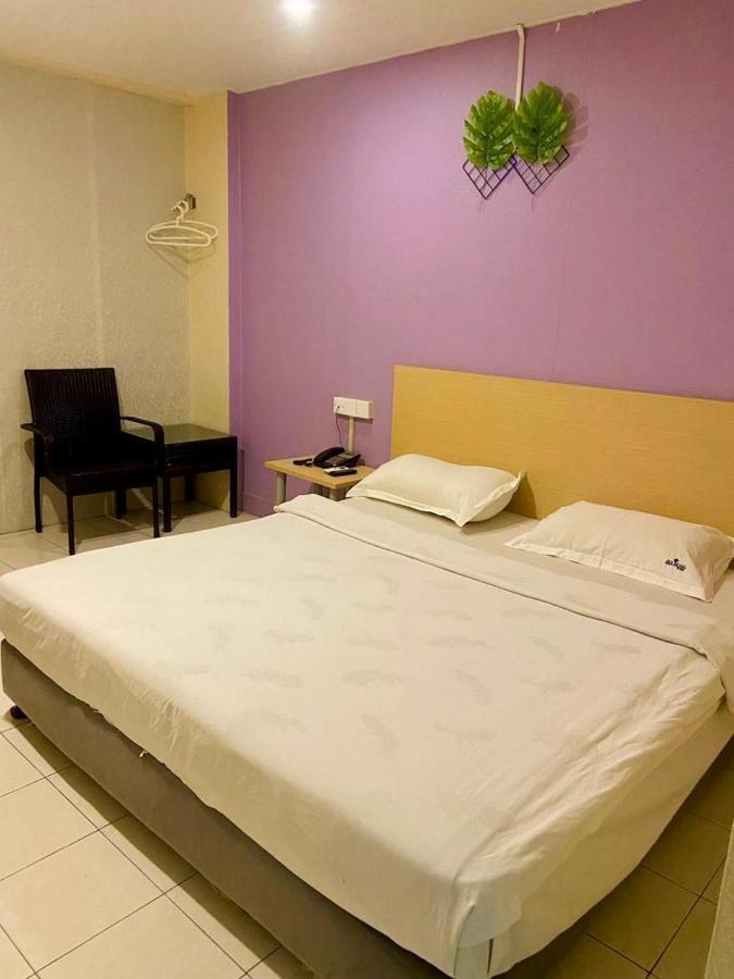 Sri Indar Hotel Bukit Mertajam Buitenkant foto