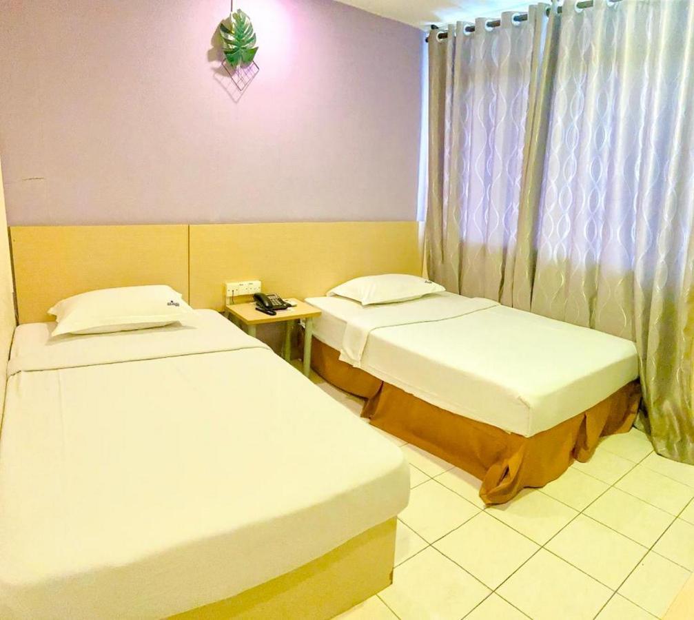 Sri Indar Hotel Bukit Mertajam Buitenkant foto