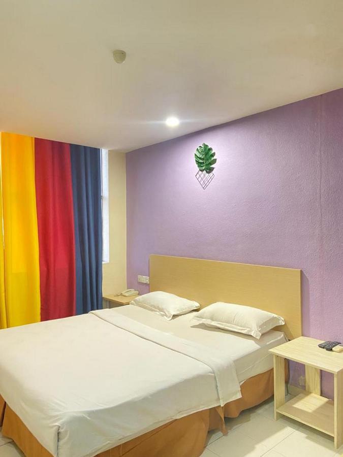 Sri Indar Hotel Bukit Mertajam Buitenkant foto