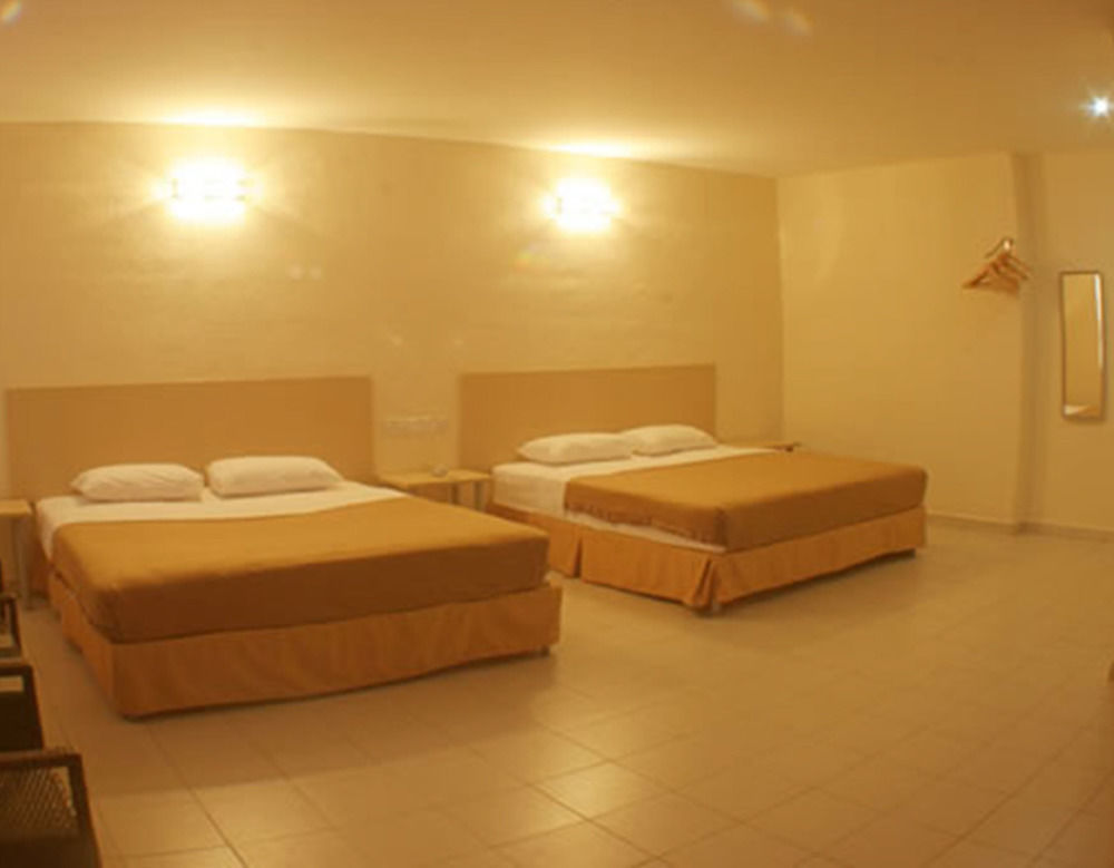 Sri Indar Hotel Bukit Mertajam Buitenkant foto