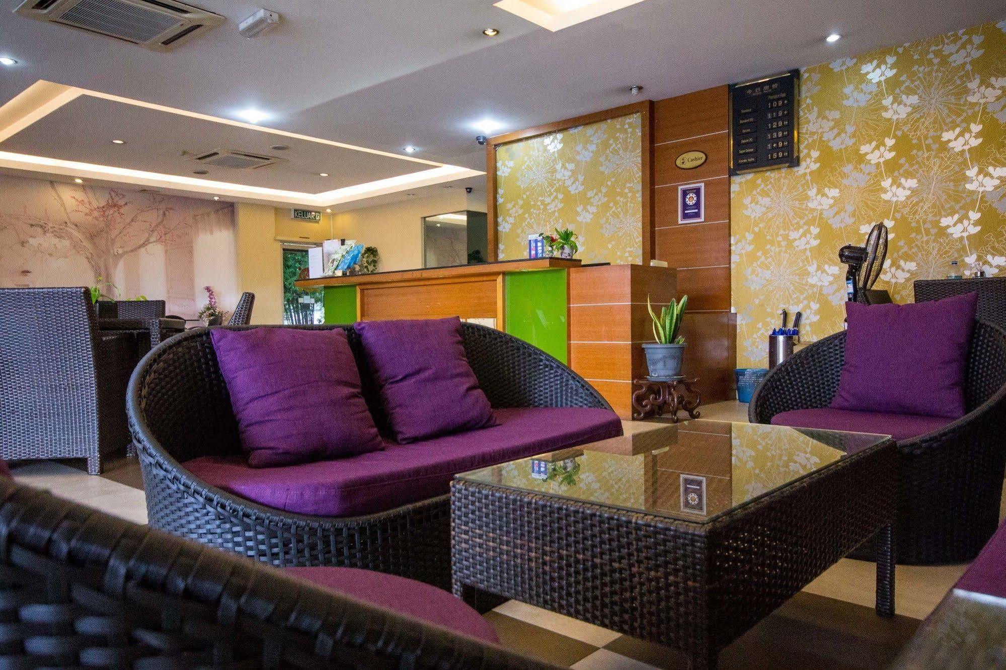 Sri Indar Hotel Bukit Mertajam Buitenkant foto
